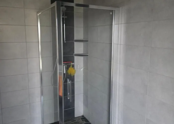 Belle Lumineuse Avec Bureau Dans Maison Spatieuse Homestay *