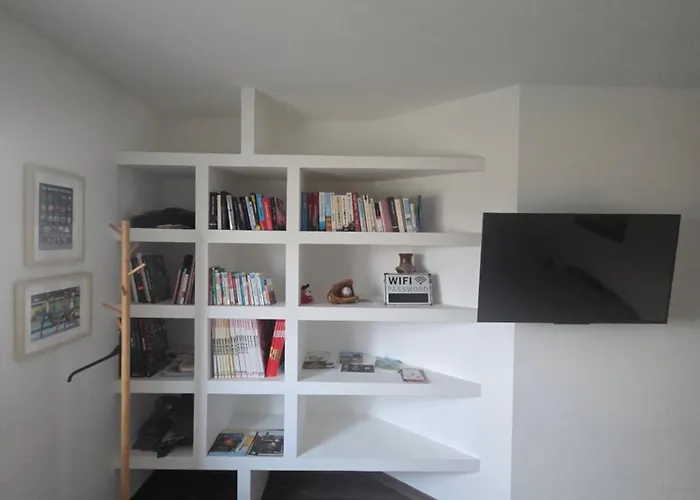 Belle Lumineuse Avec Bureau Dans Maison Spatieuse Homestay Voellerdingen